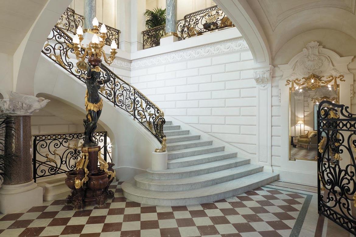 Shangri-La Hotel Paris